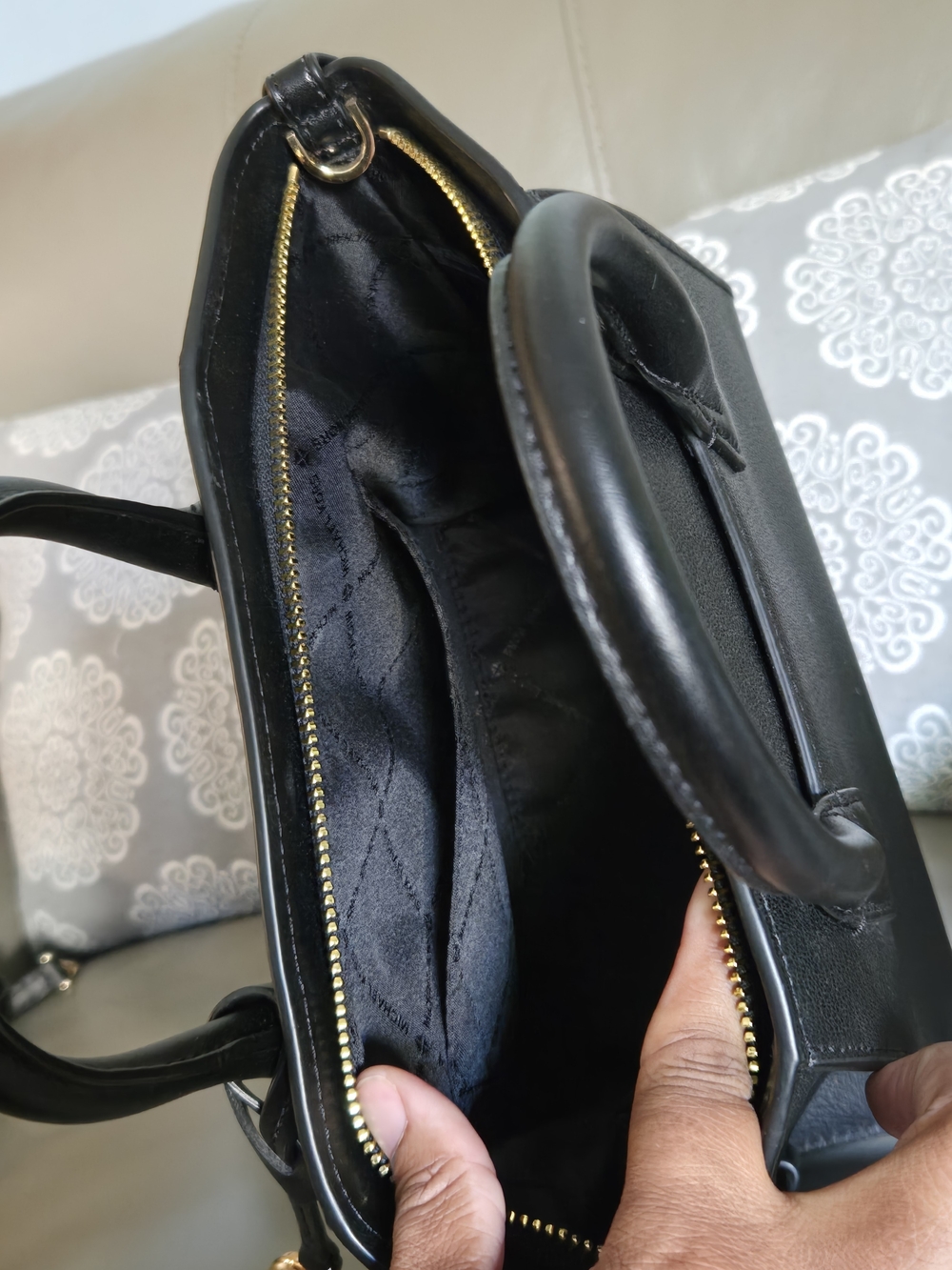 Michael Kors Black Structured Leather Satchel with Wallet NWOT - Picture 7 of 16